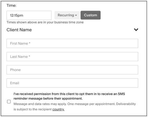 In questo screenshot del modulo di prenotazione per un cliente, la casella di controllo appare sotto il campo Email.